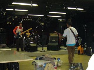 2006-10-30 20:17:36