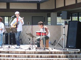 2007-05-04 12:07:44